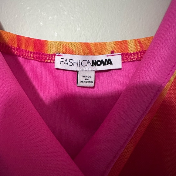 ⭐️2X DRESS FASHION NOVA⭐️ - Picture 2 of 2